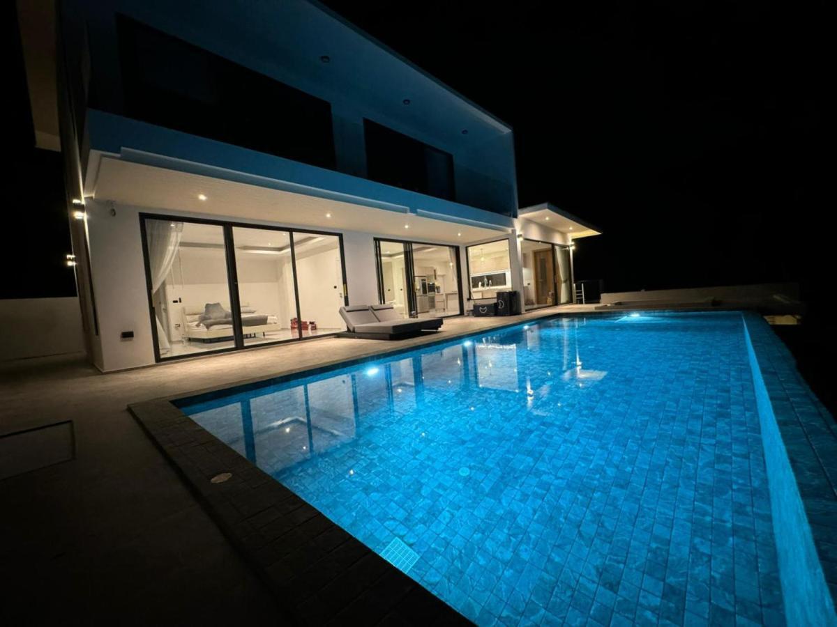 Maya 1 - Seaview Mordern Luxury Strand von Chaweng